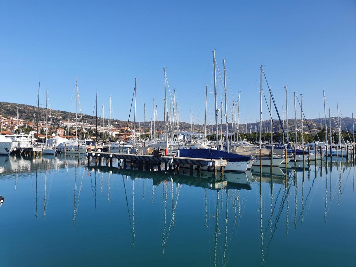 Villa Floating House Adela Portorose Esterno foto